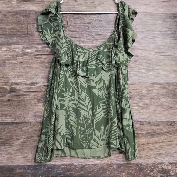 Old Navy Tops - Old Navy Green Leaf Print Blouse